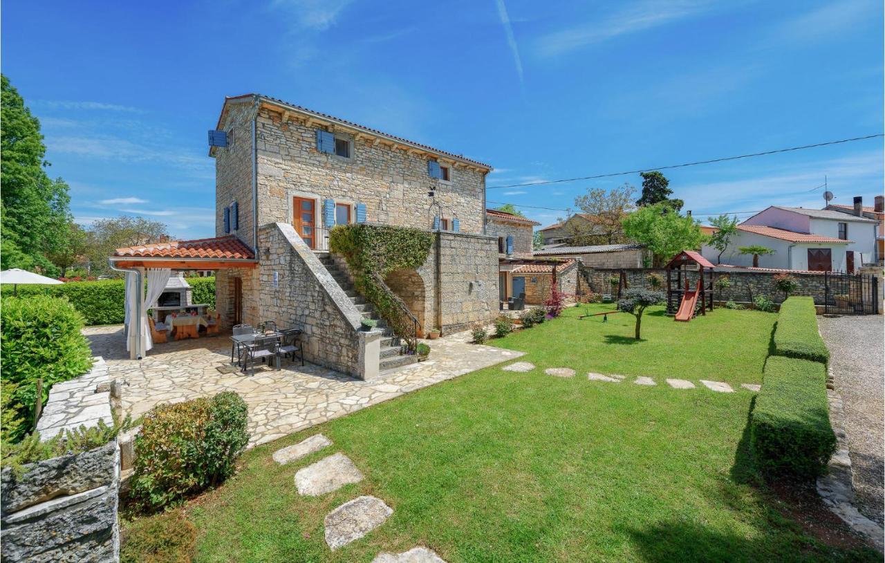 Cozy Home In Pamici With Kitchen المظهر الخارجي الصورة